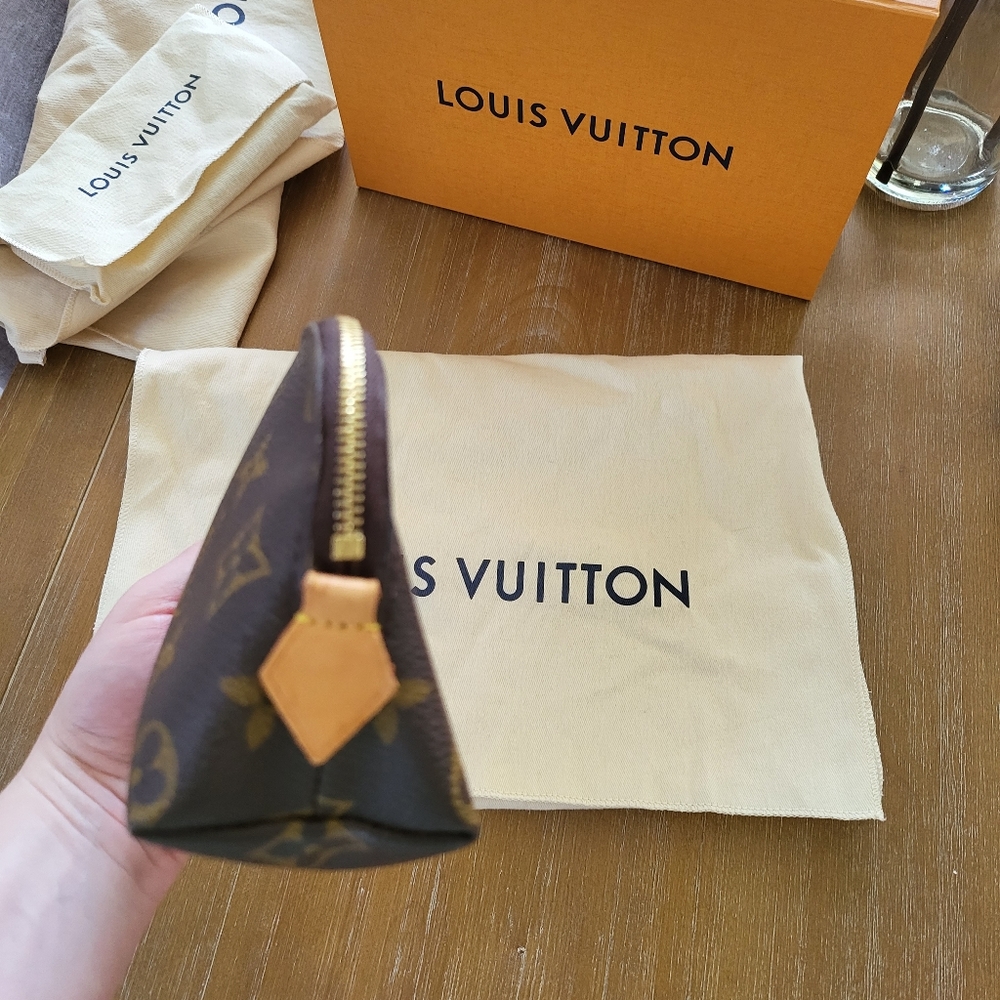 Louis vuitton makeup case - Picture 3 of 10